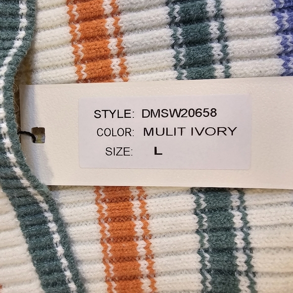 Dance & Marvel Two Piece Cropped Striped Sweater Size Large NWT - Picture 4 of 8